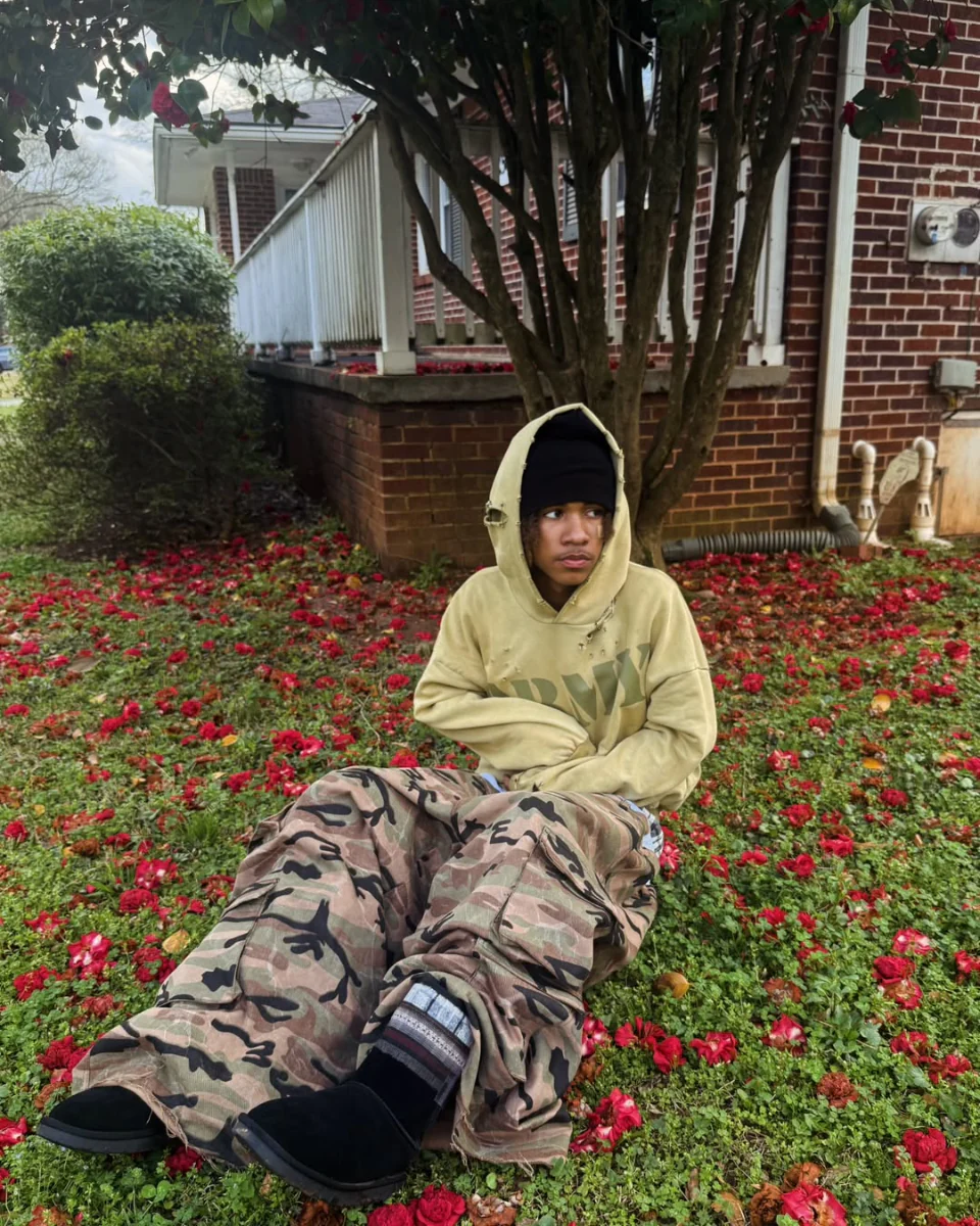 ARMY Graphic Hoodie - Image 4