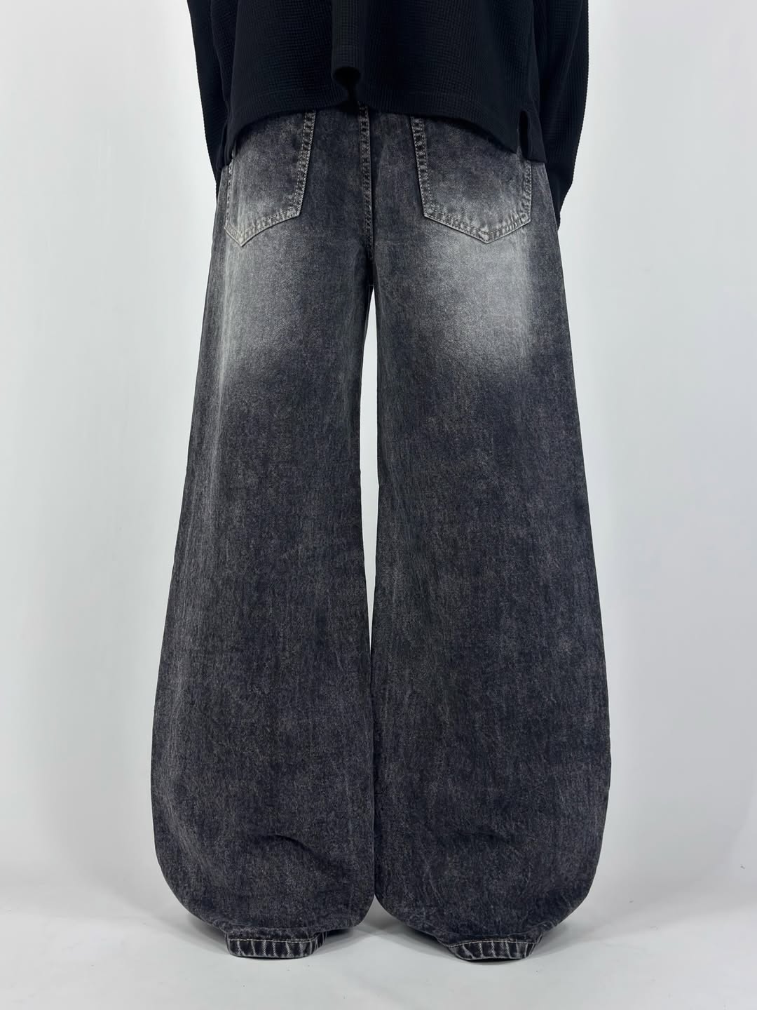 Baggy Denim Jeans - Image 10