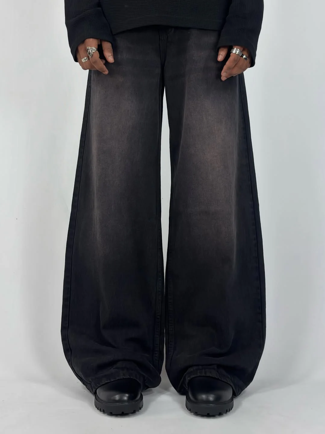 Baggy Denim Jeans - Image 3