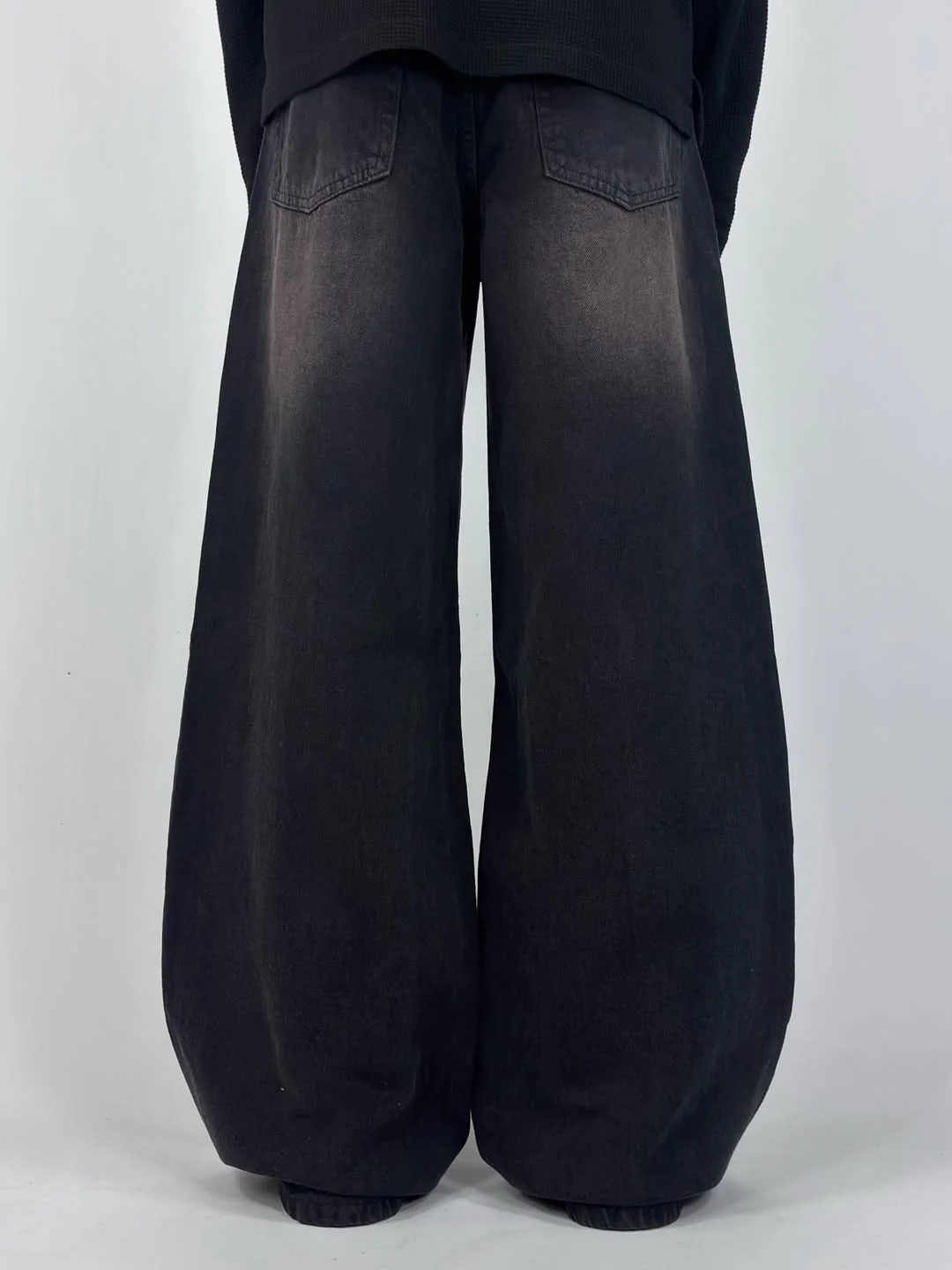 Baggy Denim Jeans - Image 4