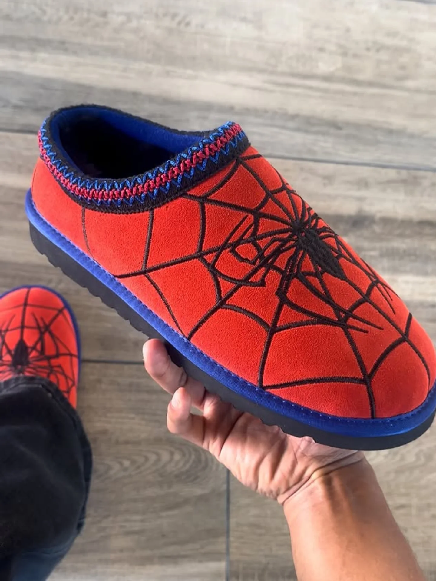 Spider Clogs